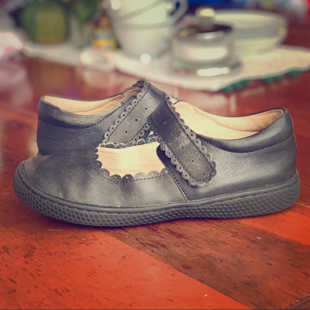 Briar, Mary Jane, Black Leather, Livie and Luca 3